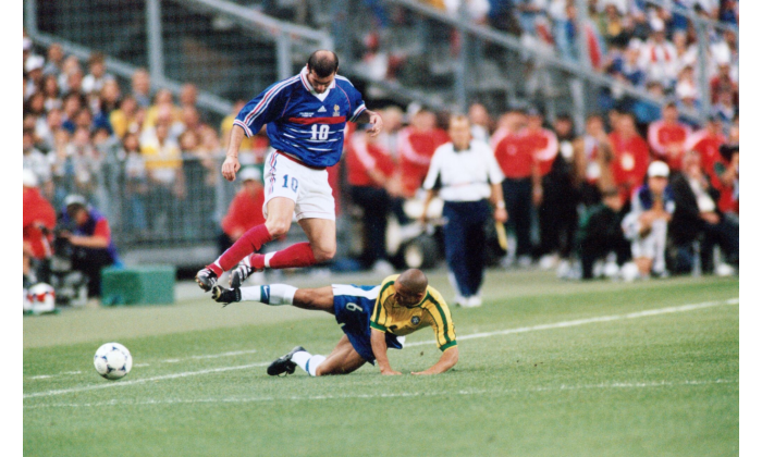 Zidane et Roberto Carlos 98